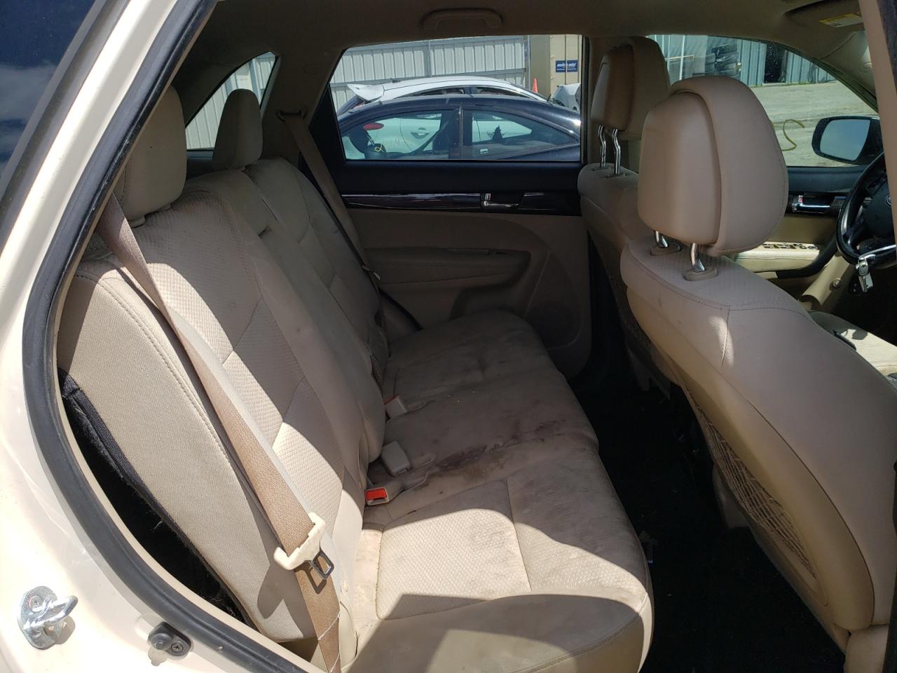 Photo 6 from auction – 2011 KIA SORENTO BA with VIN 5XYKT4A1XBG019781