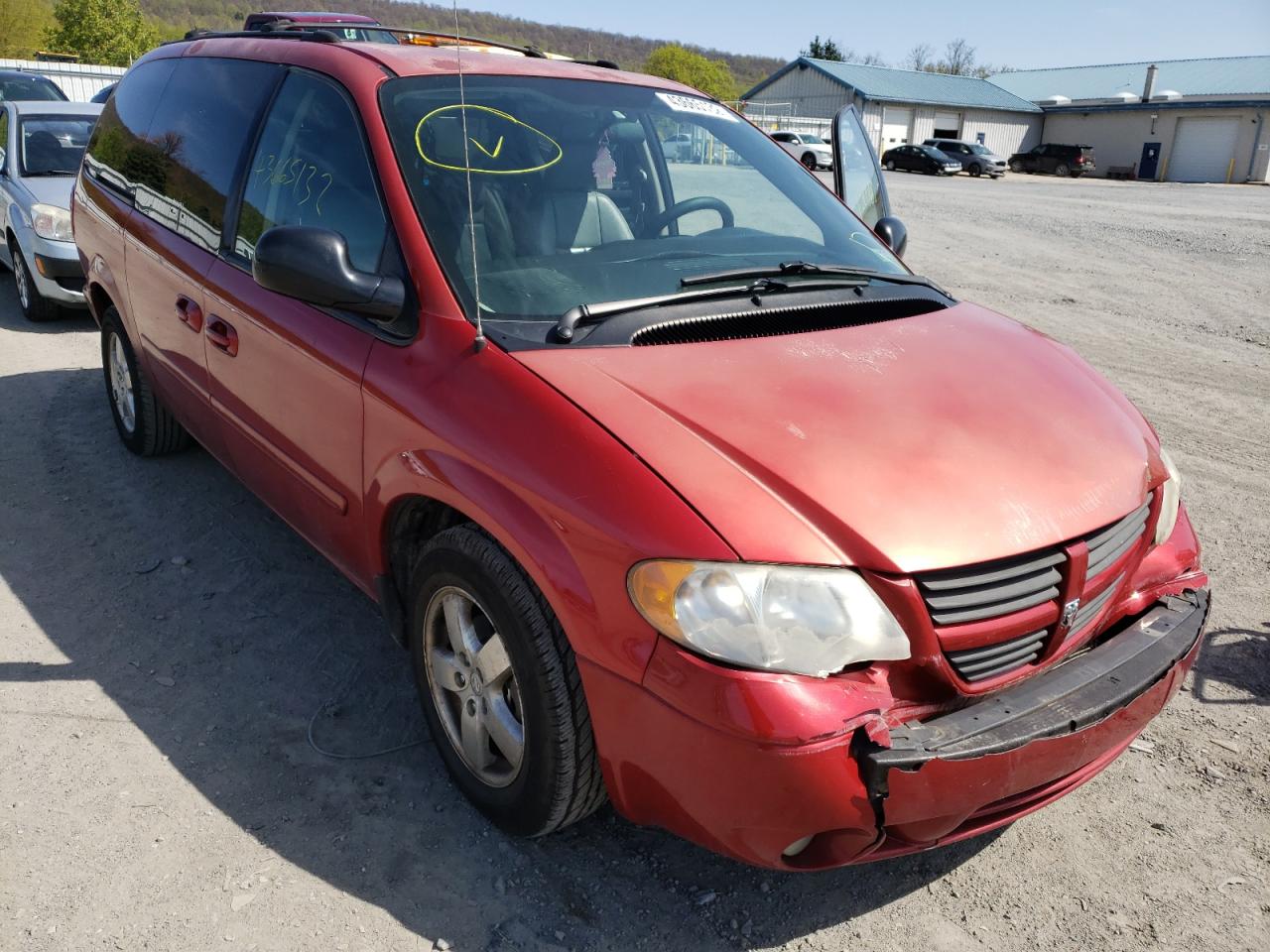 Photo 1 from auction – 2005 DODGE GRAND CARA with VIN 2D8GP44L25R230384