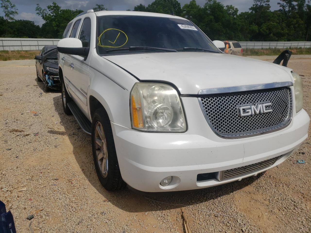 Photo 1 from auction – 2007 GMC YUKON DENA with VIN 1GKFK63877J139138