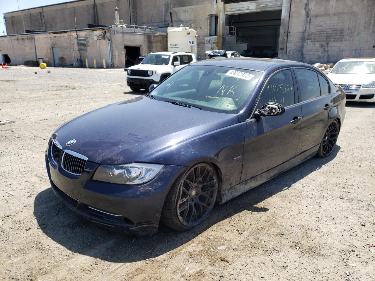 Photo 2 from auction – 2007 BMW 335 XI with VIN WBAVD53567AV14564
