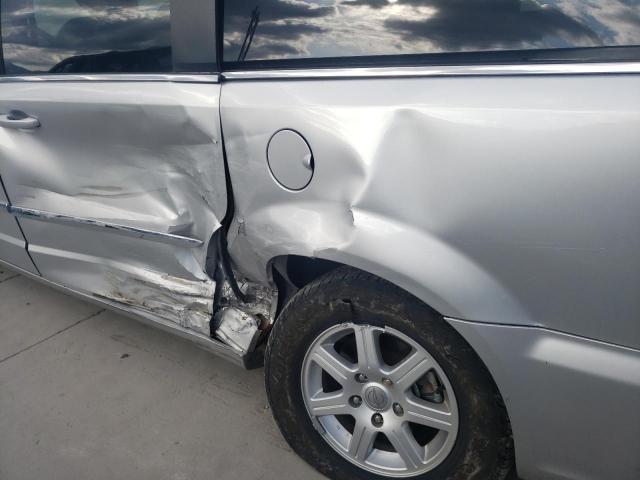 Photo 9 from auction – 2012 CHRYSLER TOWN & COU with VIN 2C4RC1BGXCR305532