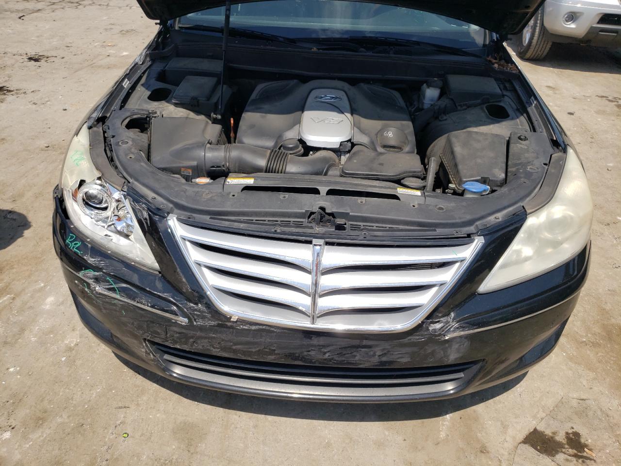 Photo 7 from auction – 2009 HYUNDAI GENESIS 4. with VIN KMHGC46F09U038063