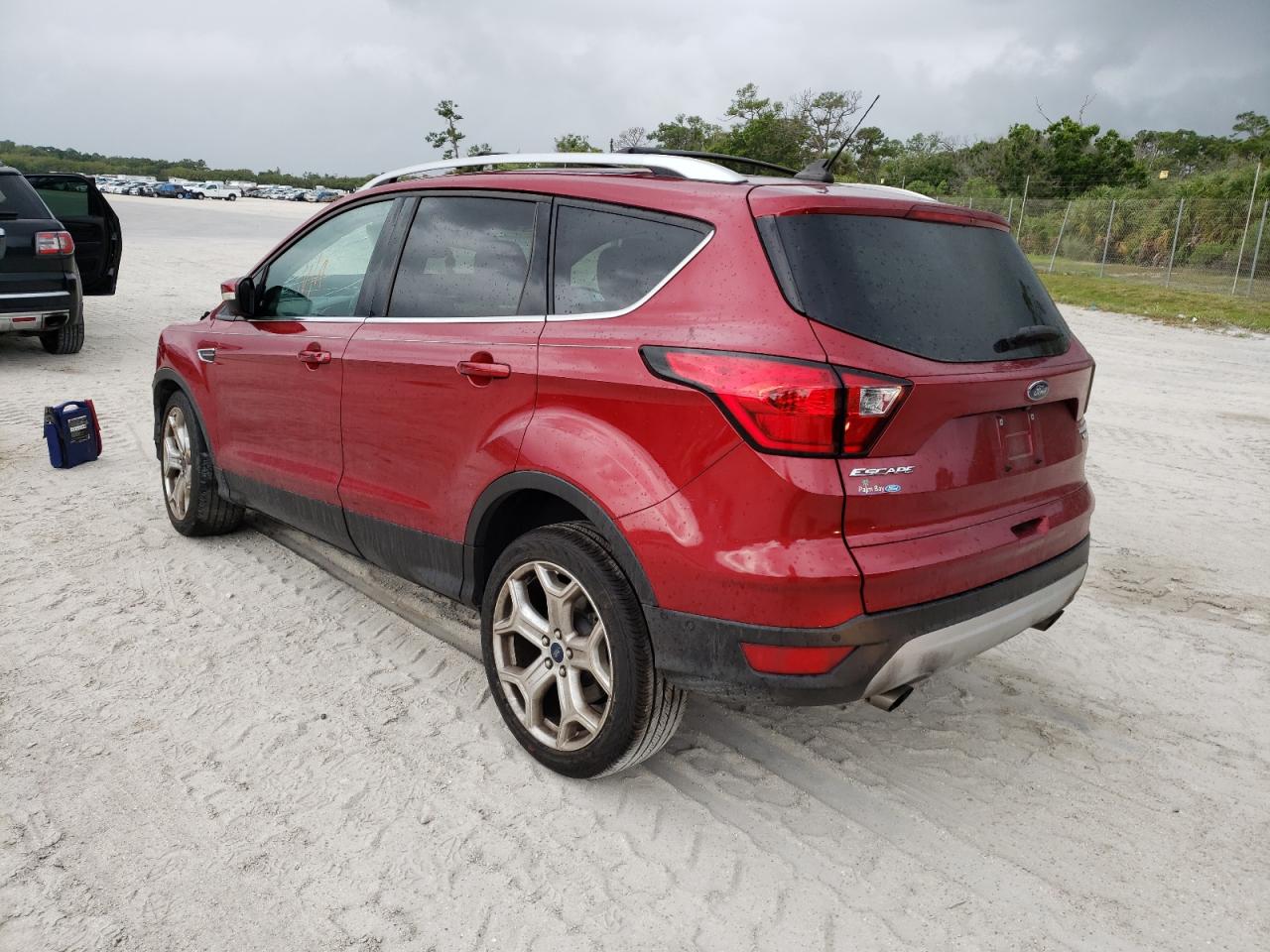 Photo 3 from auction – 2019 FORD ESCAPE TIT with VIN 1FMCU0J92KUA38786