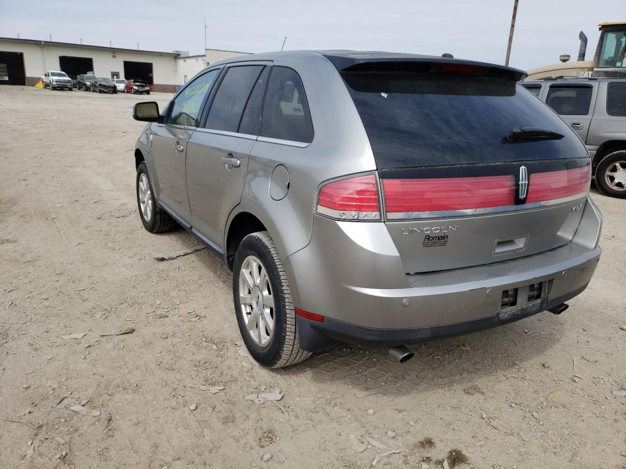 Photo 3 from auction – 2008 LINCOLN MKX with VIN 2LMDU68C18BJ17376