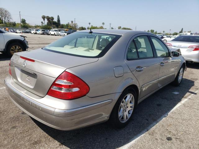 Photo 4 from auction – 2005 MERCEDES-BENZ E 320 with VIN WDBUF65J45A720048