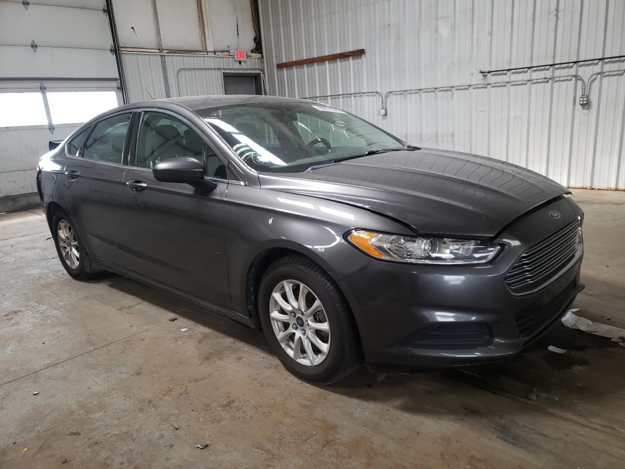 FORD FUSION S 2016 with VIN 3FA6P0G70GR292581 - Photo from auction