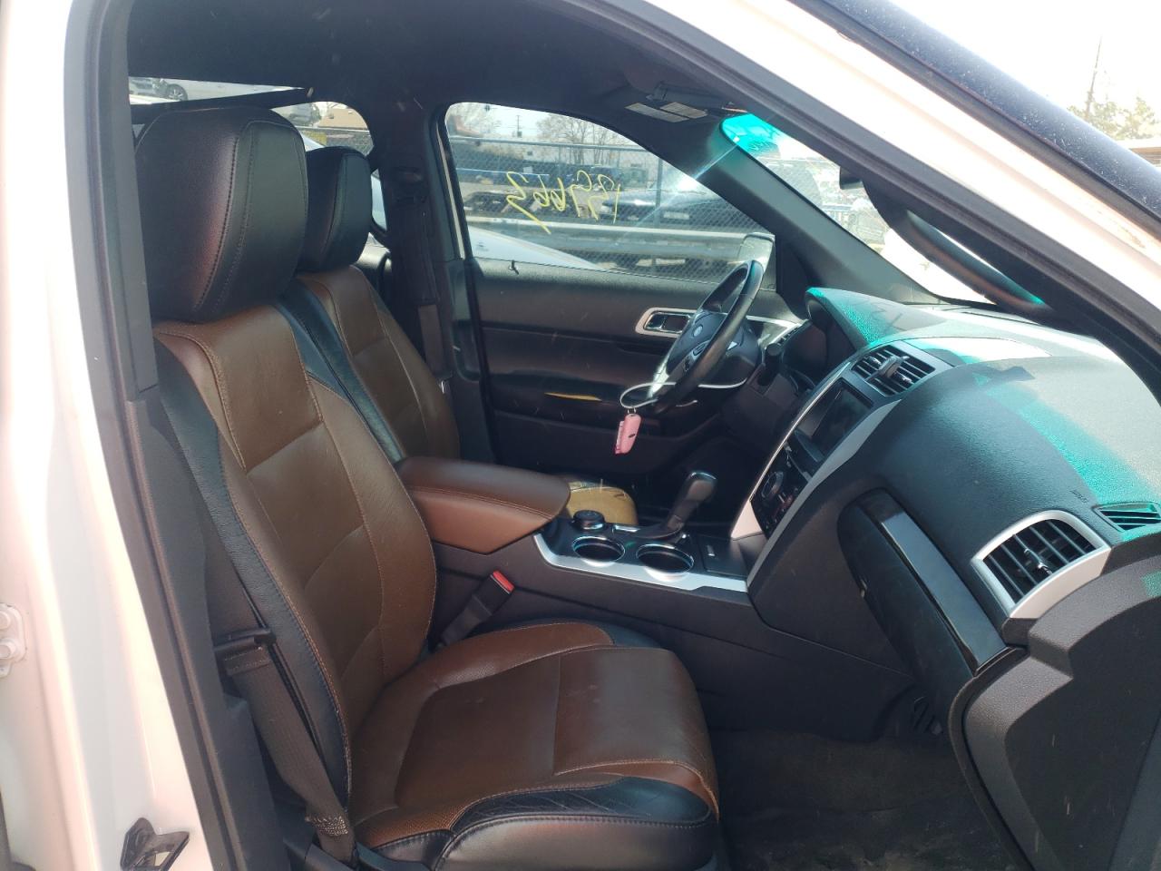 Photo 5 from auction – 2011 FORD EXPLORER L with VIN 1FMHK8F89BGA56615