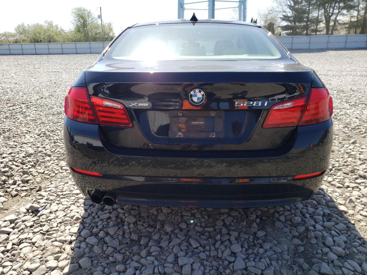 Photo 9 from auction – 2013 BMW 528 XI with VIN WBAXH5C59DD112500