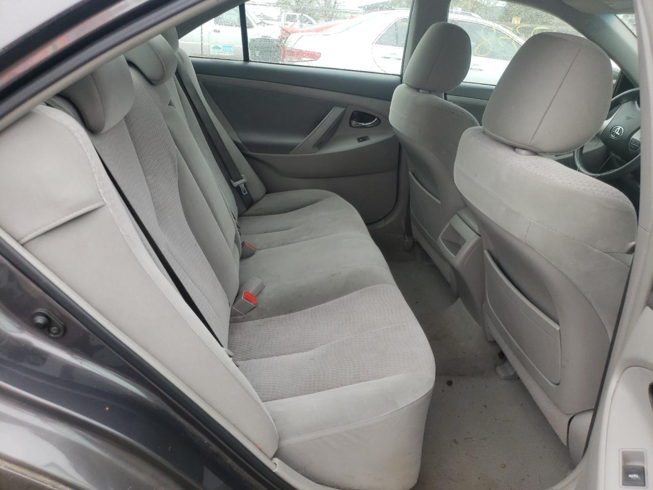 Photo 6 from auction – 2011 TOYOTA CAMRY with VIN 4T4BF3EK5BR190376
