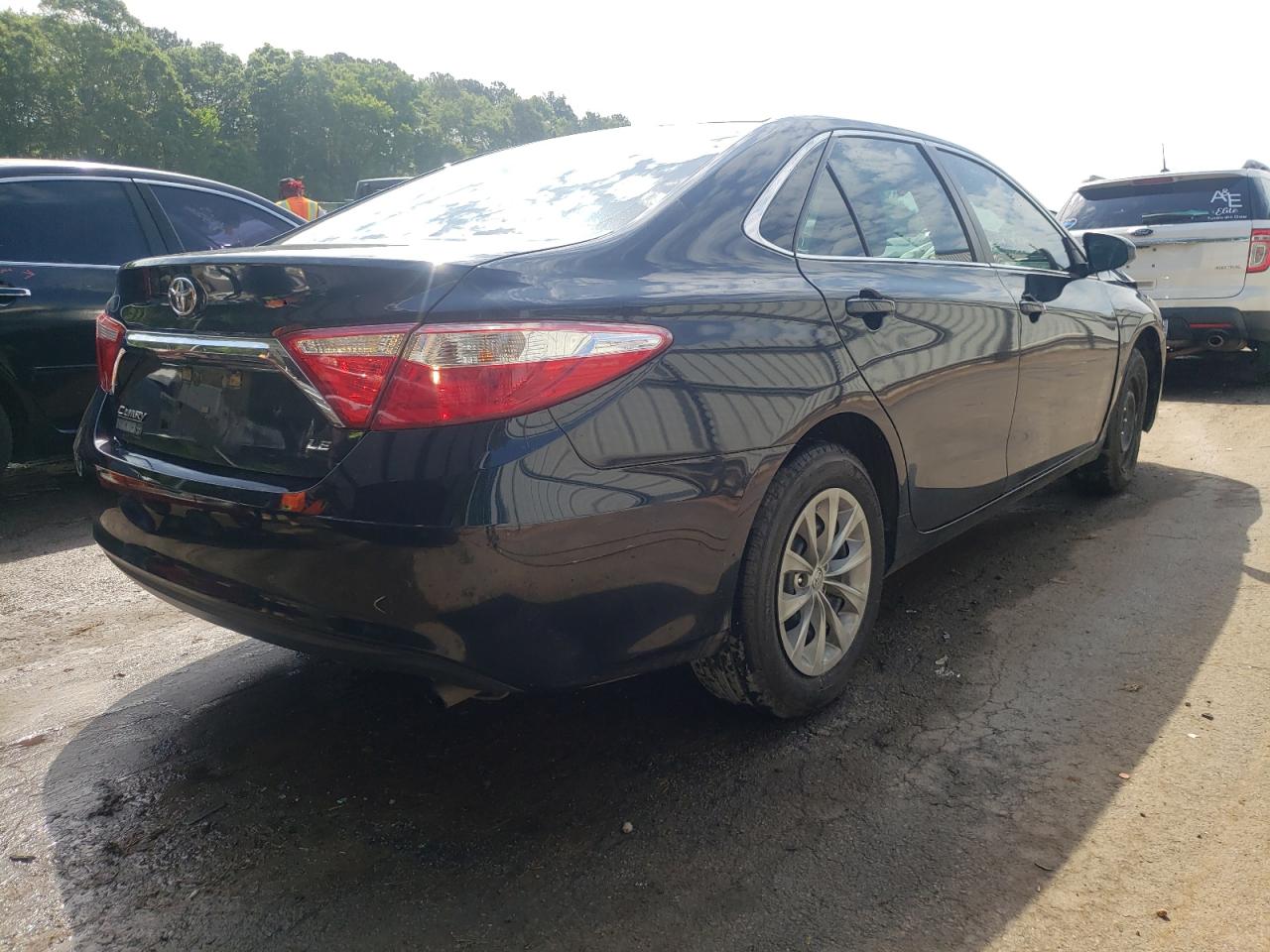 Photo 4 from auction – 2017 TOYOTA CAMRY with VIN 4T1BF1FK7HU384784