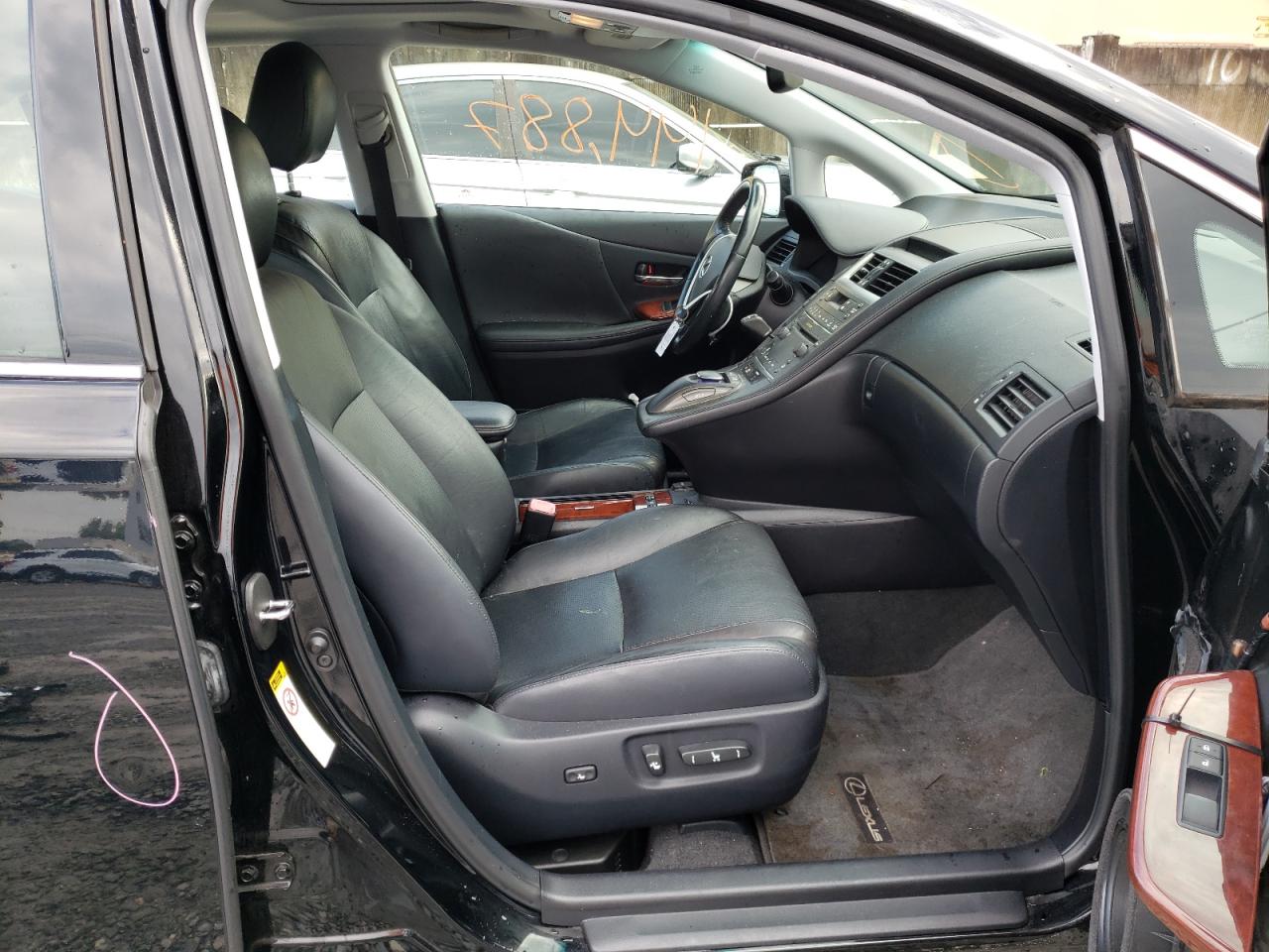 Photo 5 from auction – 2011 LEXUS HS 250H with VIN JTHBB1BAXB2045905