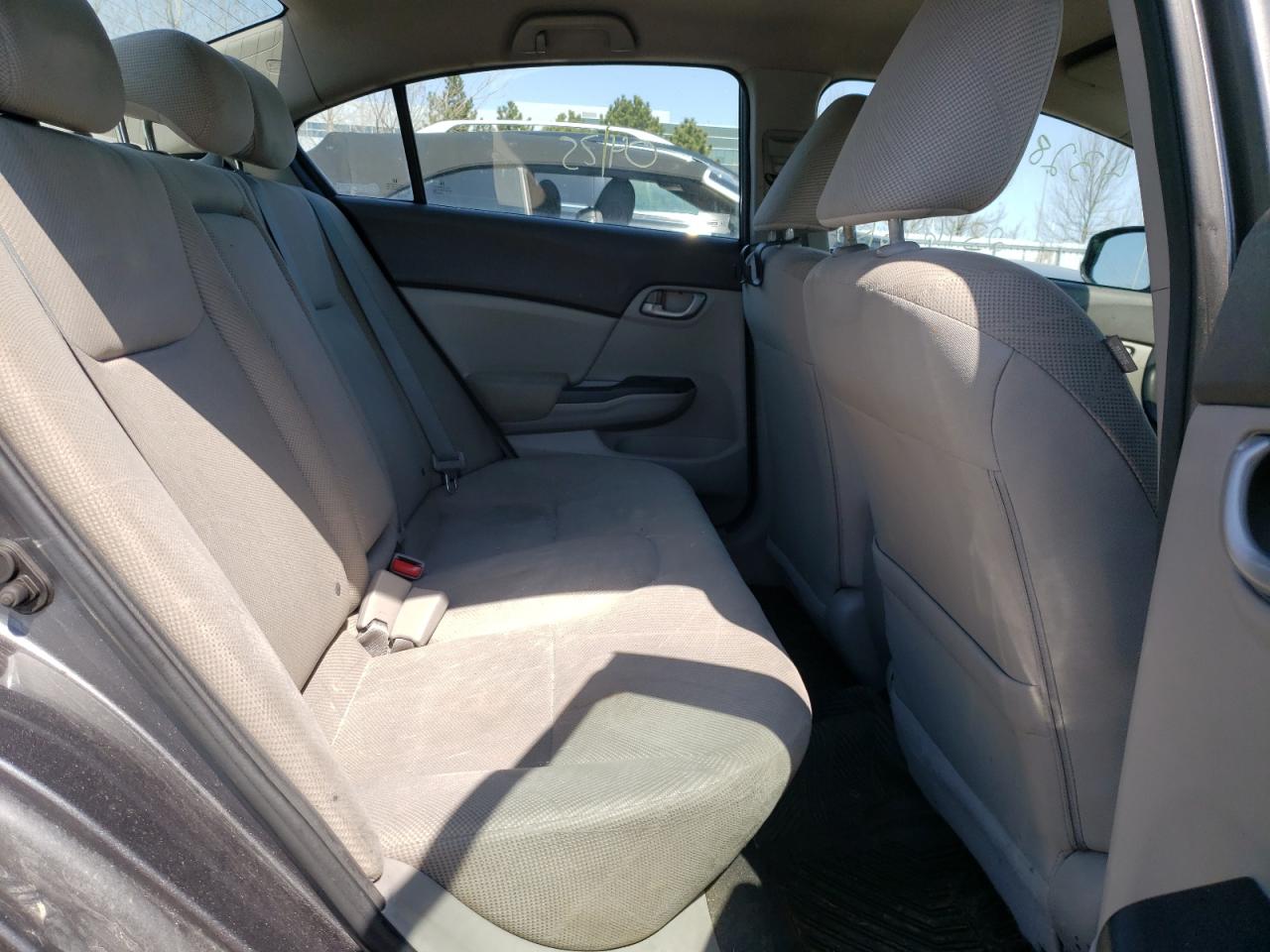 Photo 6 from auction – 2012 HONDA CIVIC LX with VIN 2HGFB2F41CH105030