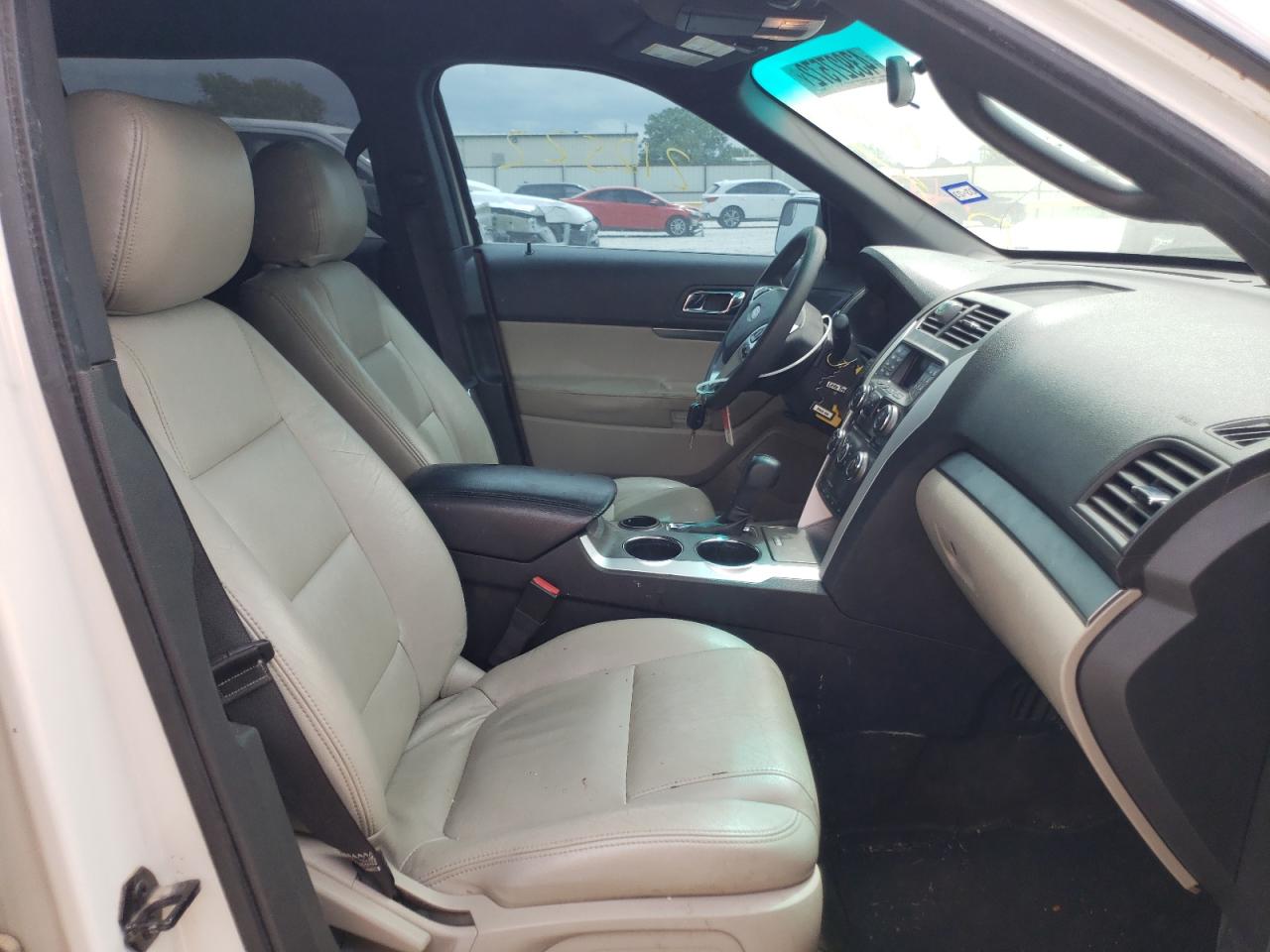 Photo 5 from auction – 2012 FORD EXPLORER with VIN 1FMHK7B87CGA82714