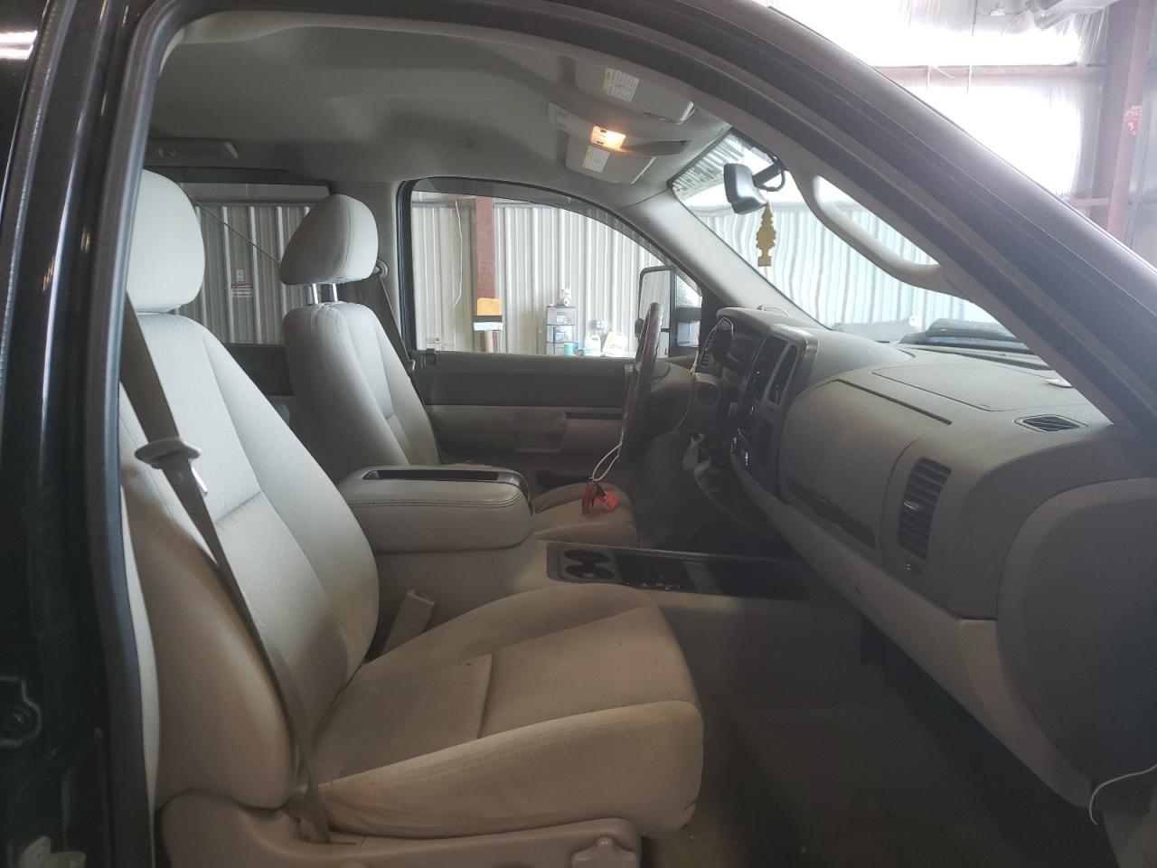 Photo 14 from auction – 2007 GMC SIERRA K25 with VIN 1GTHK23697F509259