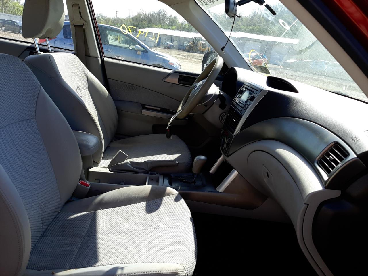 Photo 5 from auction – 2013 SUBARU FORESTER 2 with VIN JF2SHAAC4DH403214
