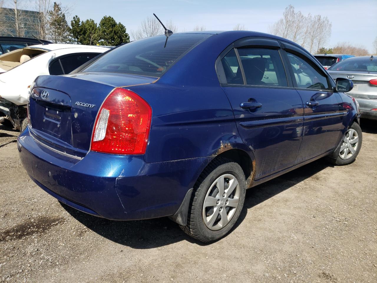 Photo 4 from auction – 2010 HYUNDAI ACCENT GLS with VIN KMHCN4BC0AU476705