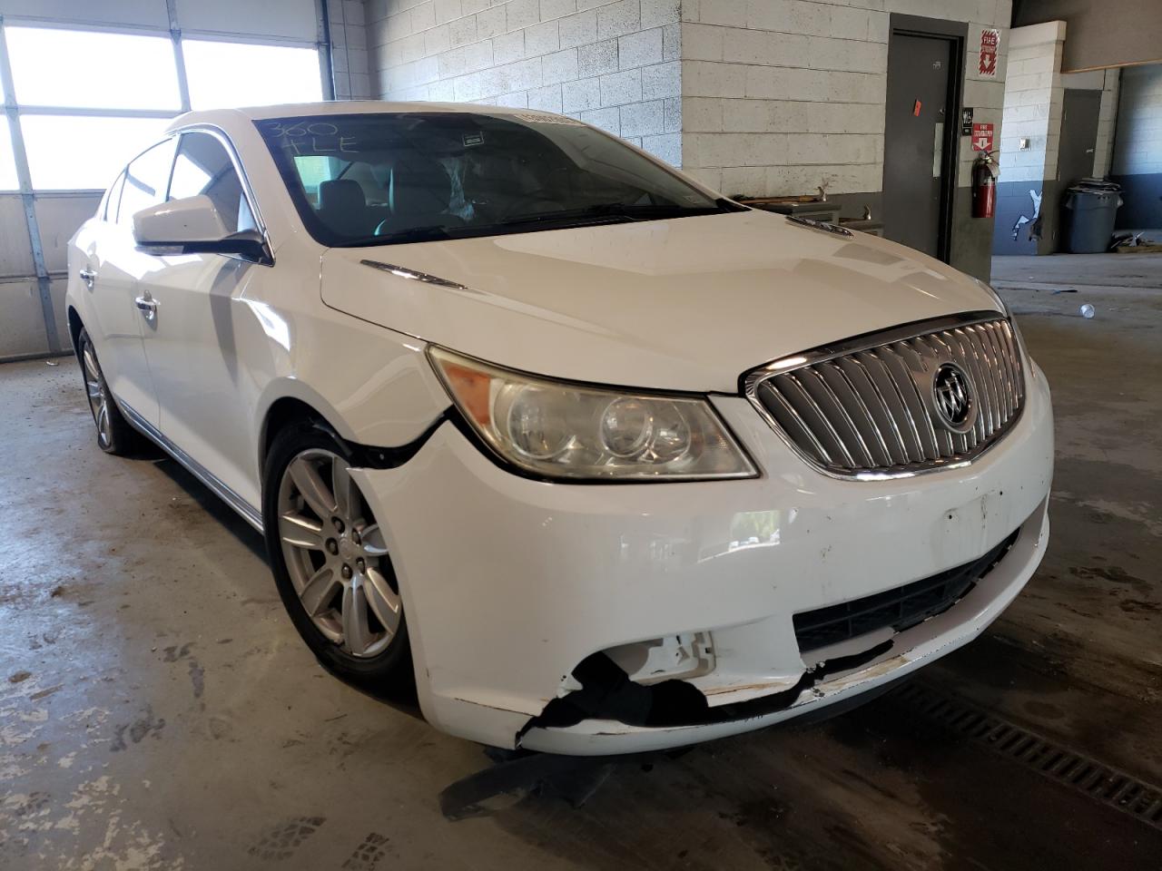 BUICK LACROSSE 2012 with VIN 1G4GC5E39CF210972 - Photo from auction