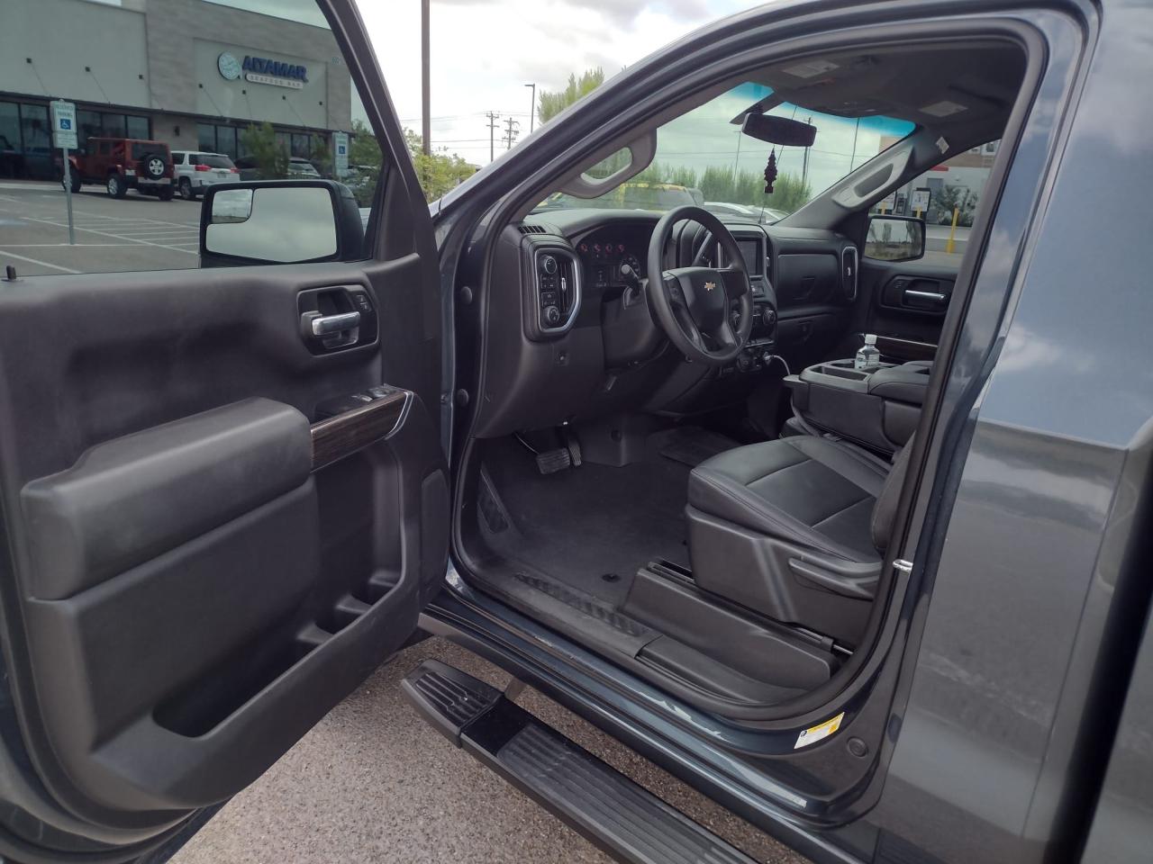 Photo 5 from auction – 2020 CHEVROLET SILVERADO with VIN 3GCNYAEF4LG112110