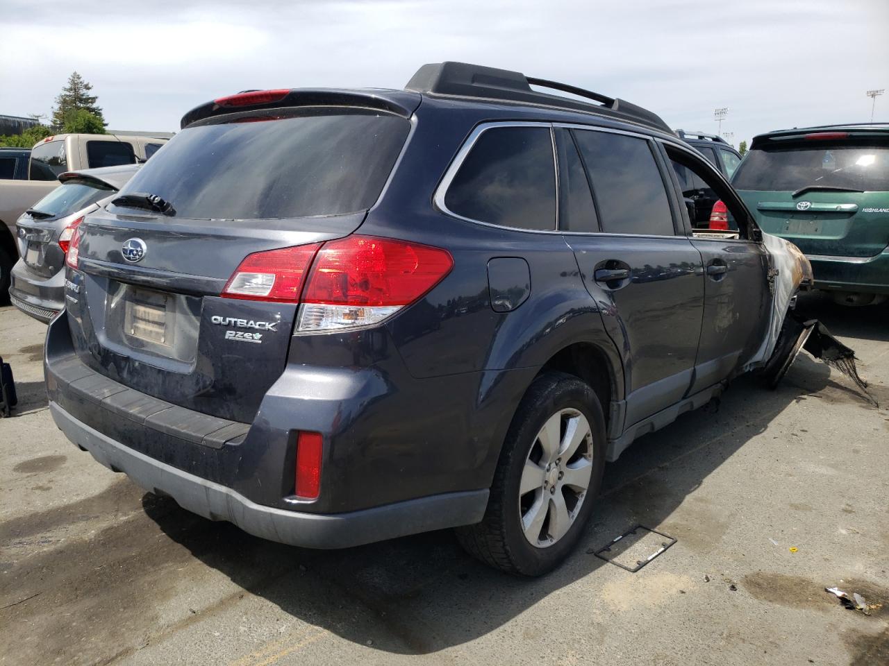 Photo 4 from auction – 2010 SUBARU OUTBACK 2. with VIN 4S4BRBJC3A3357624