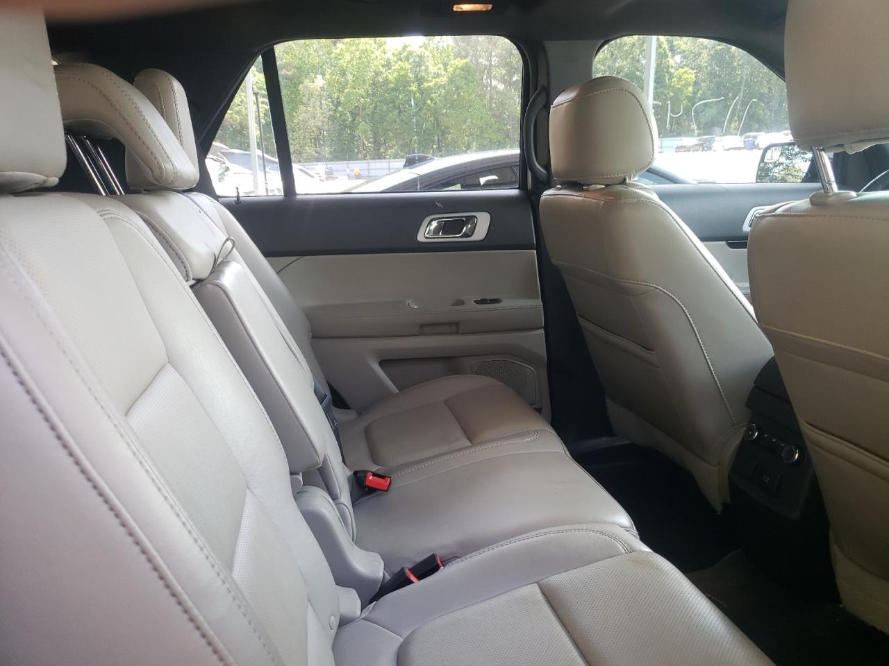 Photo 6 from auction – 2014 FORD EXPLORER L with VIN 1FM5K7F83EGB22447