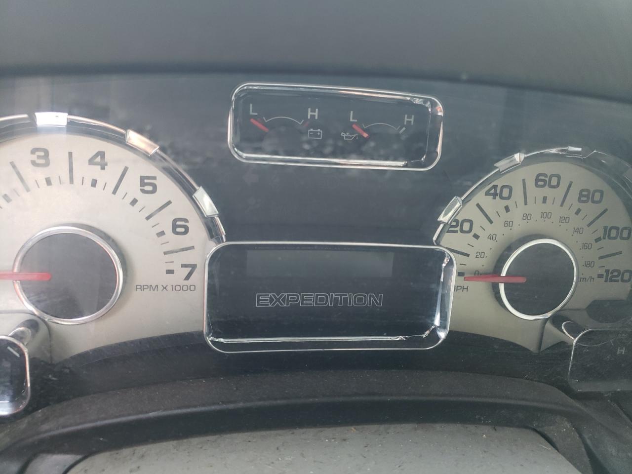 Photo 8 from auction – 2012 FORD EXPEDITION with VIN 1FMJK1H51CEF00837