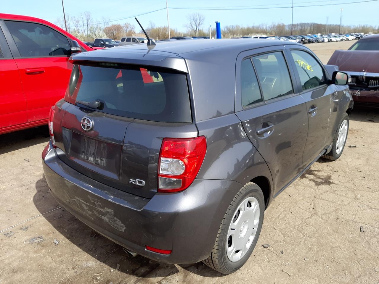 Photo 4 from auction – 2013 TOYOTA SCION XD with VIN JTKKUPB41D1037539