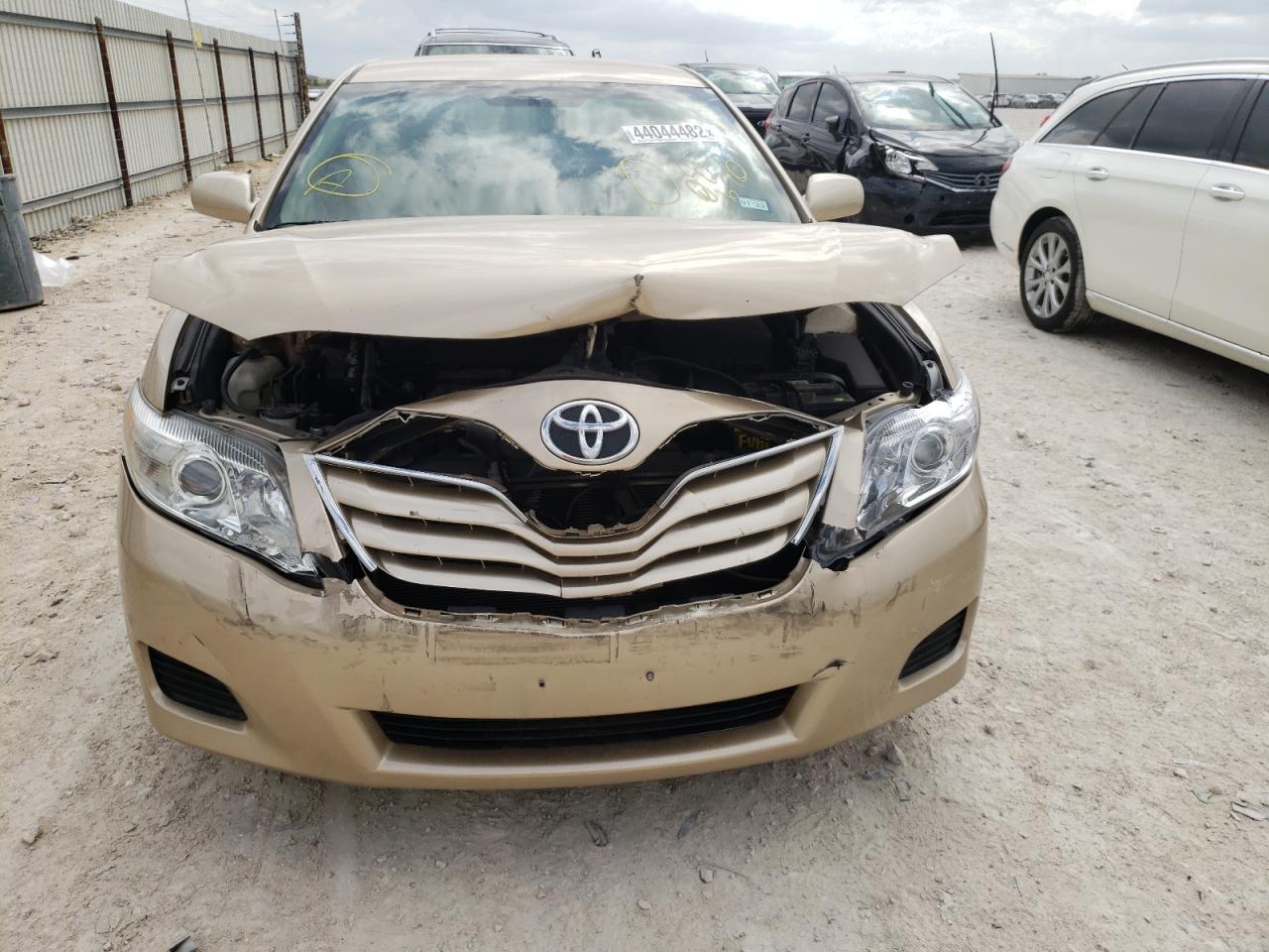 Photo 9 from auction – 2010 TOYOTA CAMRY BASE with VIN 4T1BF3EK7AU085671