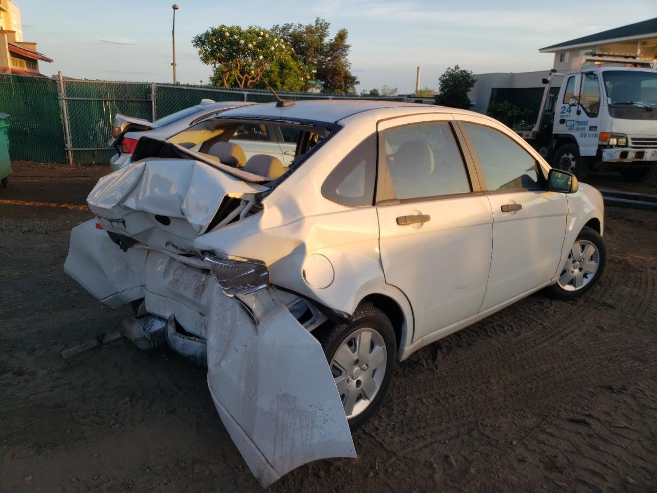 Photo 4 from auction – 2010 FORD FOCUS S with VIN 1FAHP3EN8AW141469