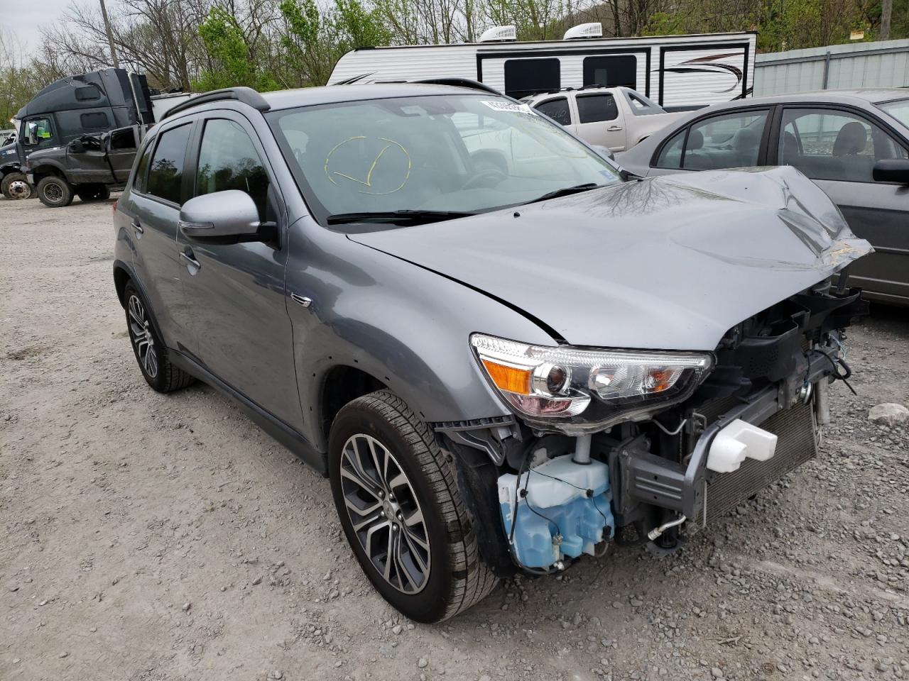 MITSUBISHI OUTLANDER 2019 with VIN JA4AR4AWXKU028690 - Photo from auction
