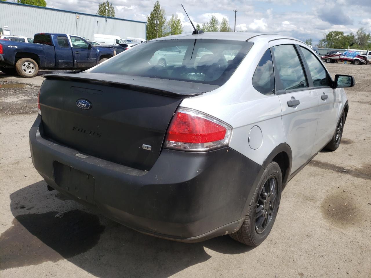 Photo 4 from auction – 2011 FORD FOCUS SE with VIN 1FAHP3FN9BW205082