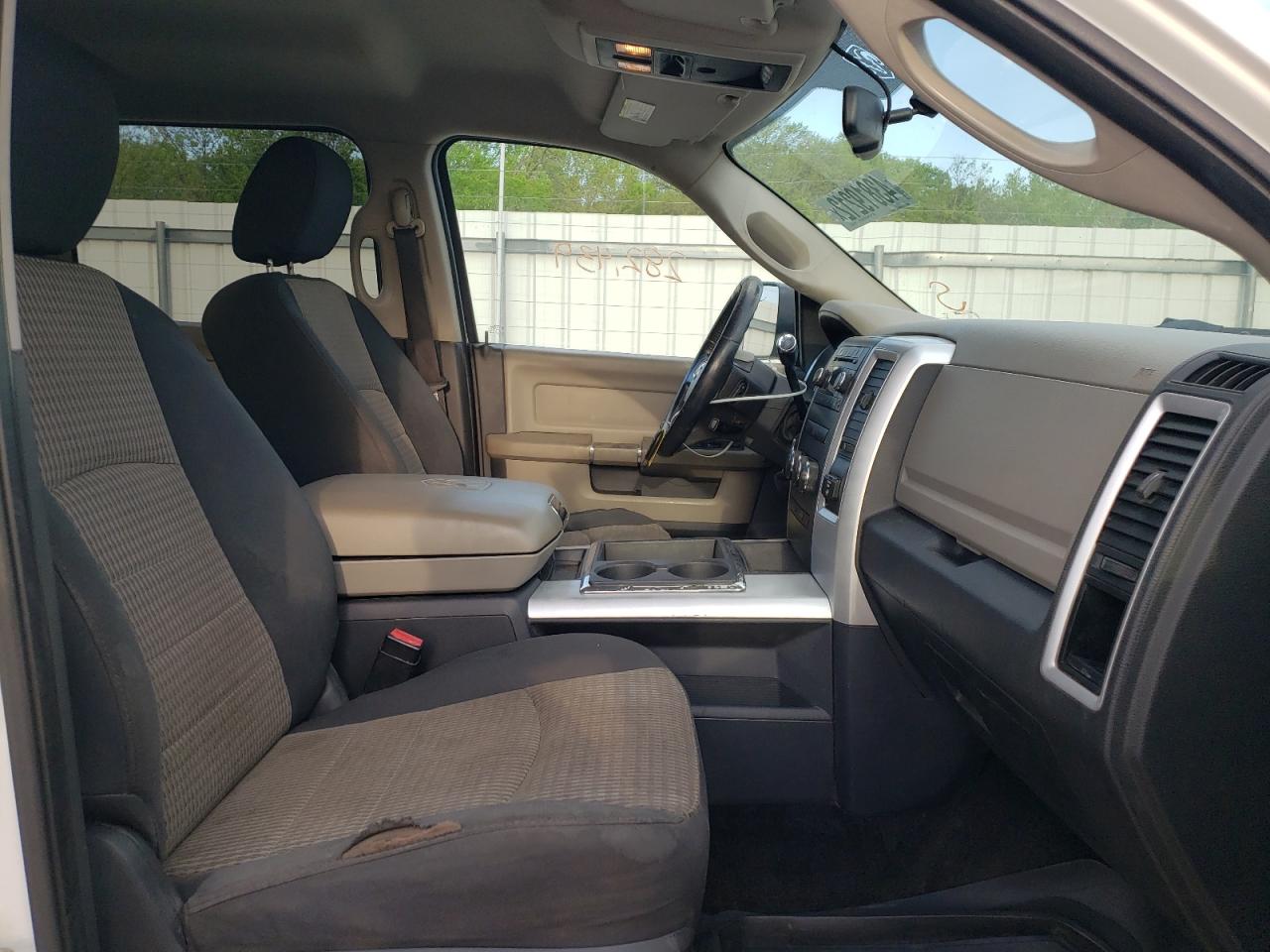 Photo 5 from auction – 2011 DODGE RAM 3500 with VIN 3D73Y4CL3BG543673