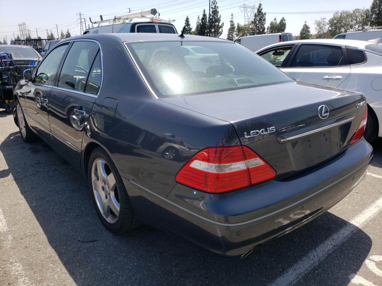 Photo 3 from auction – 2005 LEXUS LS 430 with VIN JTHBN36F655020611