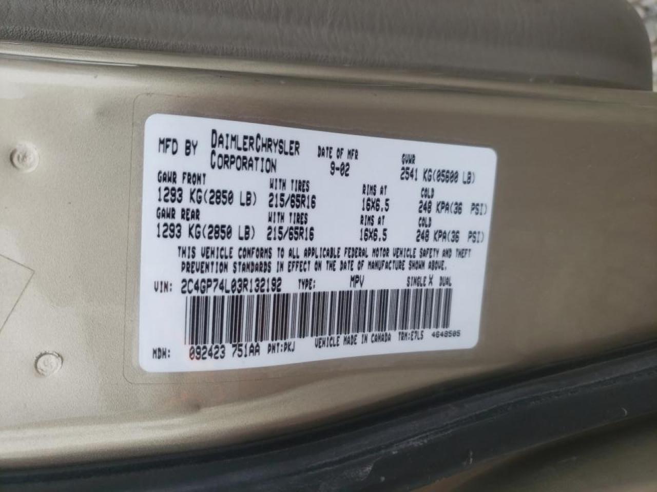 Photo 10 from auction – 2003 CHRYSLER TOWN & COU with VIN 2C4GP74L03R132192