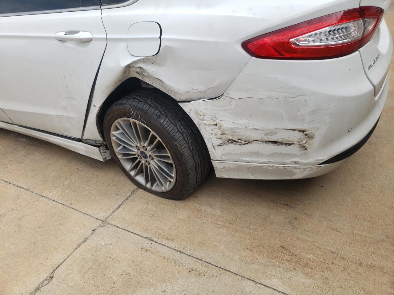 Photo 9 from auction – 2013 FORD FUSION SE with VIN 3FA6P0LUXDR266903