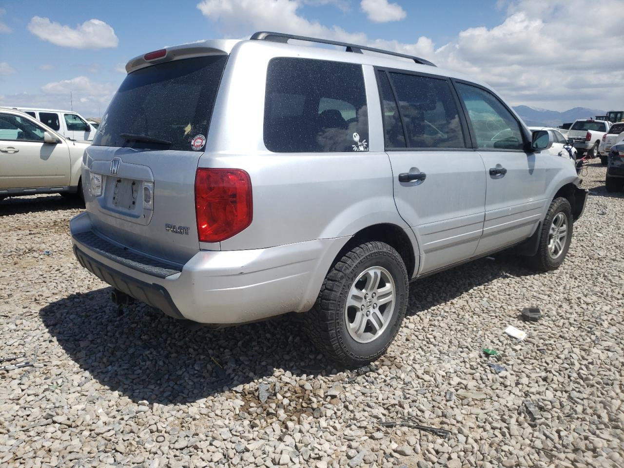 Photo 4 from auction – 2005 HONDA PILOT EXL with VIN 5FNYF18565B034430