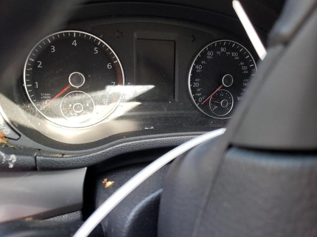 Photo 8 from auction – 2014 VOLKSWAGEN PASSAT S with VIN 1VWAT7A39EC021204