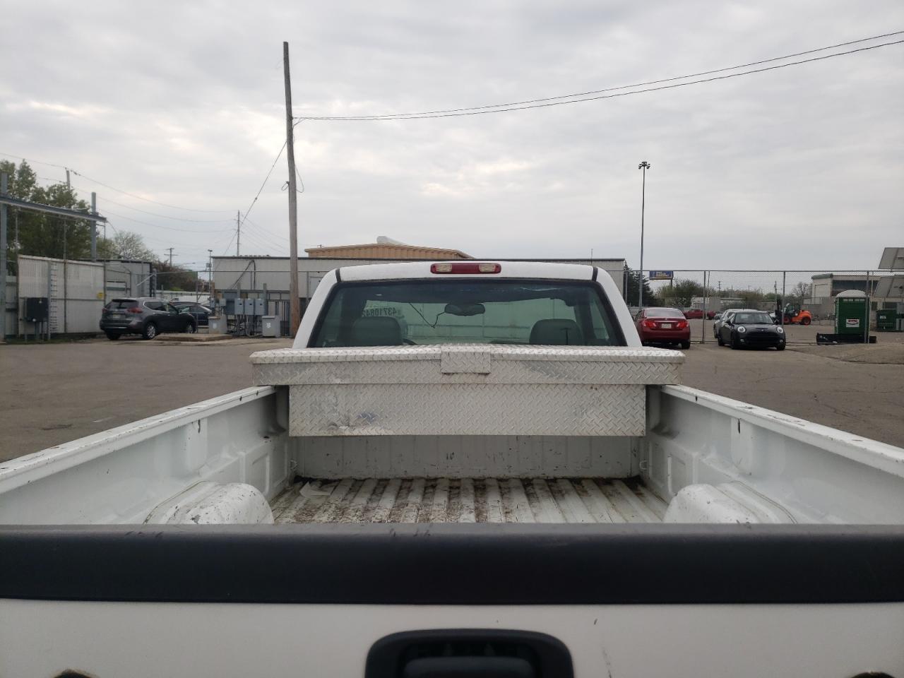 Photo 6 from auction – 2004 CHEVROLET SILVERADO with VIN 1GCEC14X64Z310763