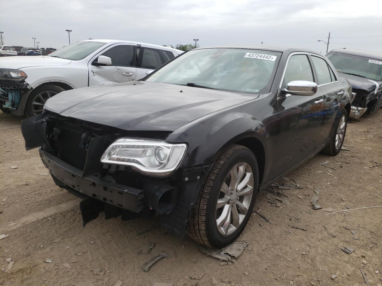 Photo 2 from auction – 2019 CHRYSLER 300 LIMITE with VIN 2C3CCAKG9KH538297