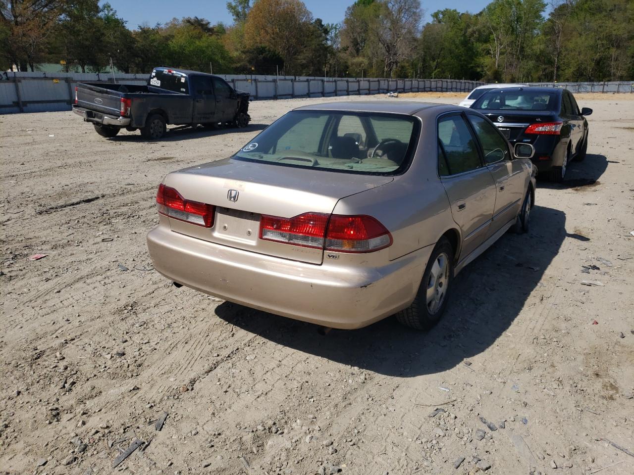 Photo 4 from auction – 2001 HONDA ACCORD with VIN 1HGCG16591A048059