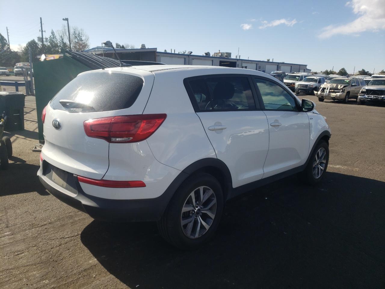 Photo 4 from auction – 2014 KIA SPORTAGE L with VIN KNDPBCAC3E7642455