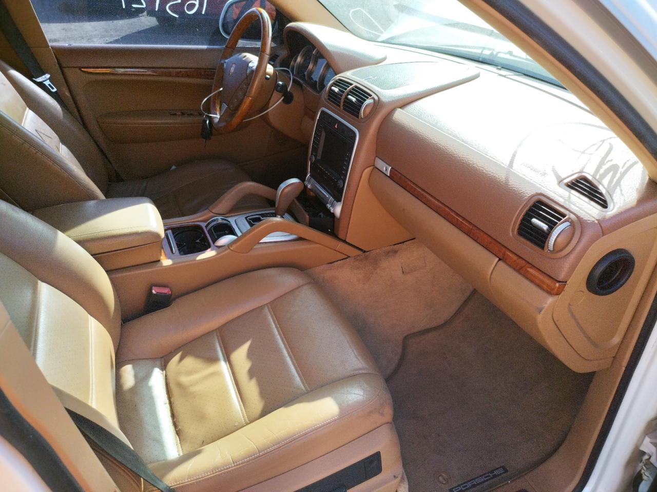 Photo 5 from auction – 2004 PORSCHE CAYENNE S with VIN WP1AB29P74LA75209