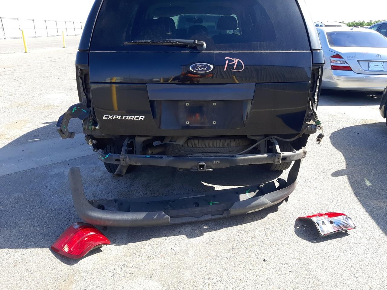 Photo 9 from auction – 2003 FORD EXPLORER X with VIN 1FMZU62K53ZA28174
