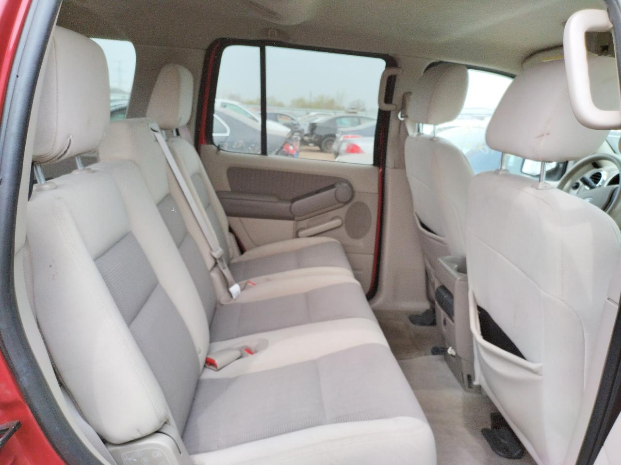 Photo 6 from auction – 2007 FORD EXPLORER X with VIN 1FMEU73E57UB74302