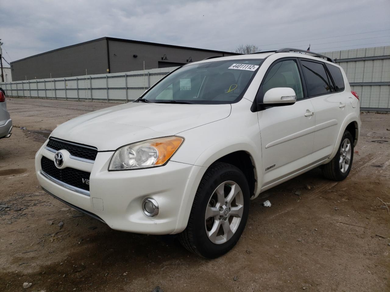 Photo 2 from auction – 2009 TOYOTA RAV4 LIMIT with VIN JTMBK31V095076669