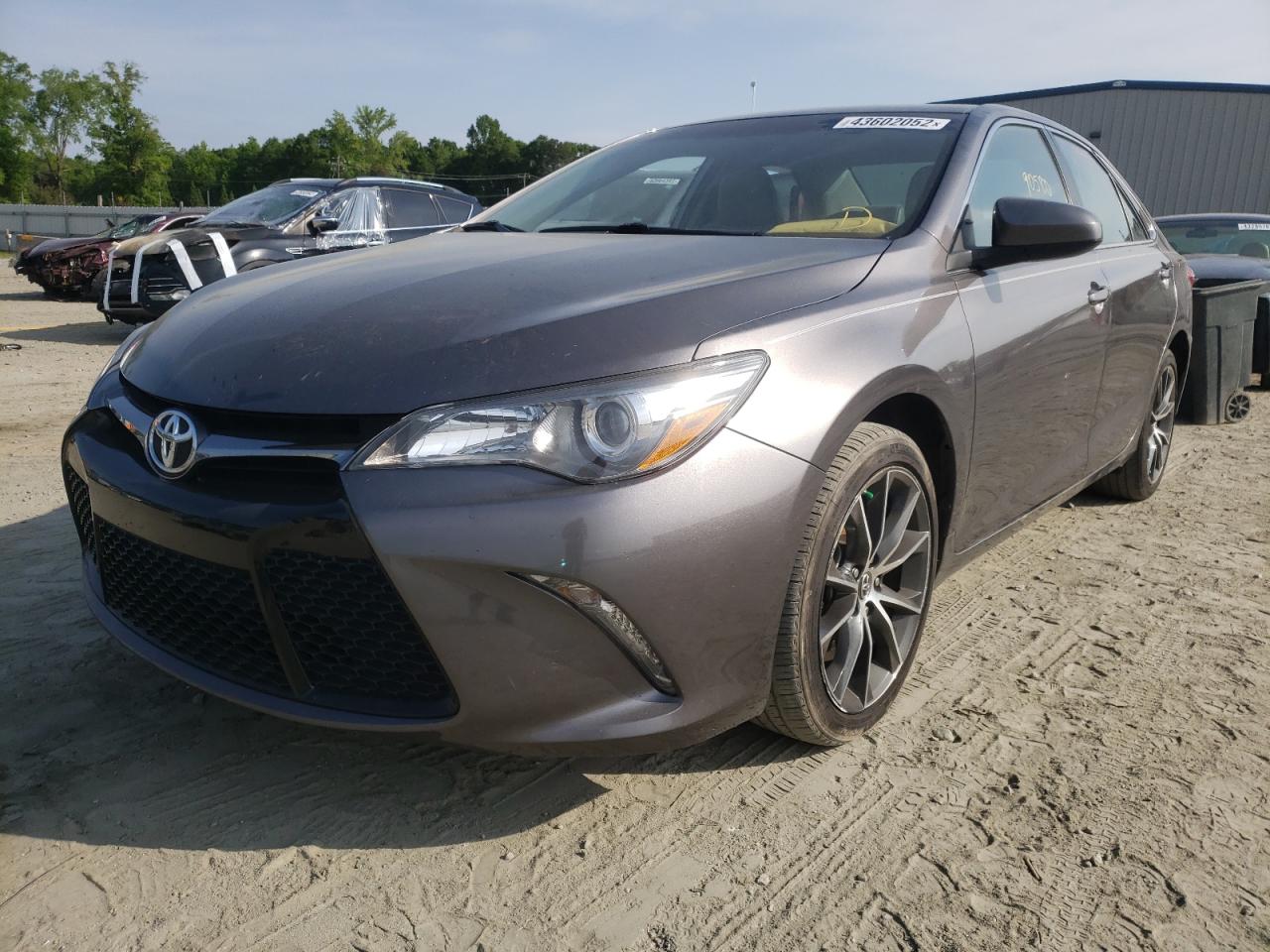 Photo 2 from auction – 2016 TOYOTA CAMRY LE with VIN 4T1BF1FKXGU203904