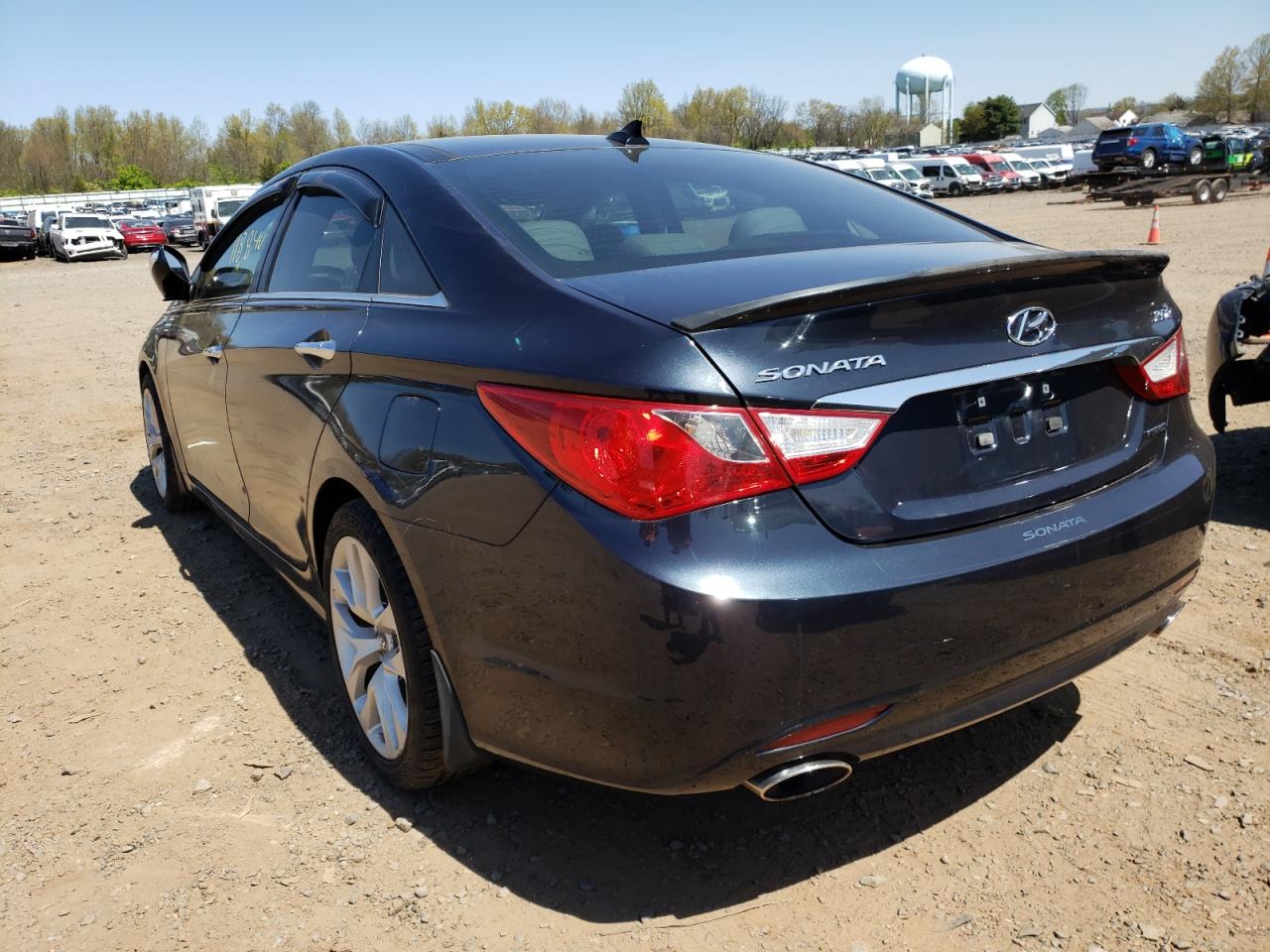 Photo 3 from auction – 2012 HYUNDAI SONATA SE with VIN 5NPEC4AB6CH451025