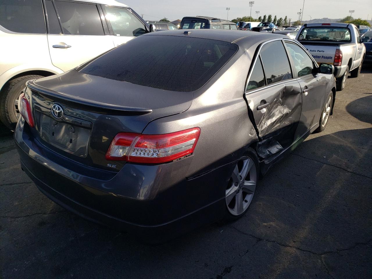 Photo 4 from auction – 2011 TOYOTA CAMRY BASE with VIN 4T1BF3EK6BU628350