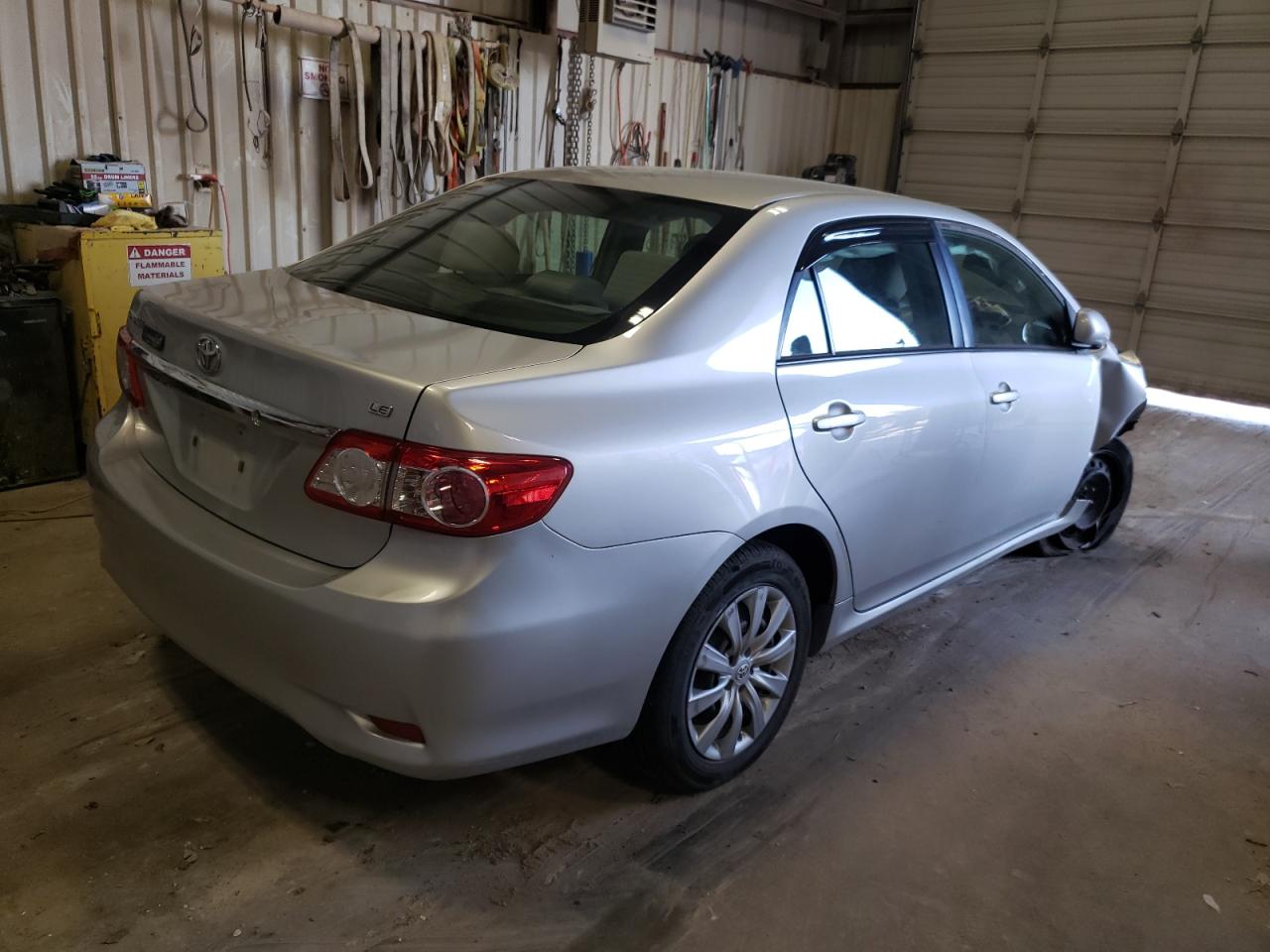 Photo 4 from auction – 2012 TOYOTA COROLLA BA with VIN JTDBU4EE1C9173891