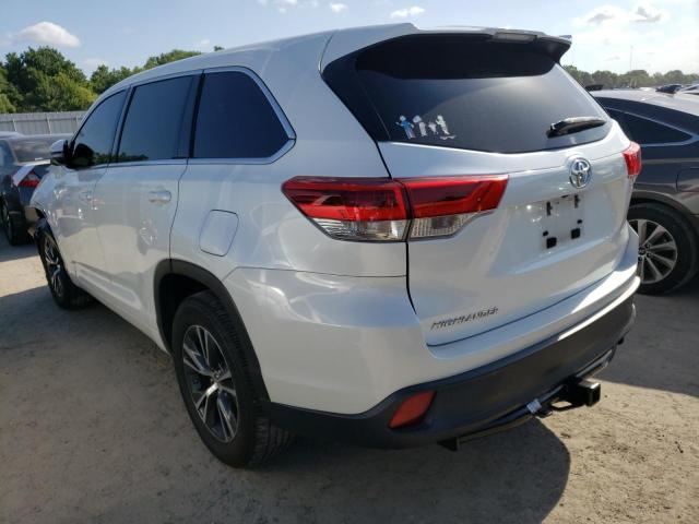 Photo 3 from auction – 2017 TOYOTA HIGHLANDER with VIN 5TDZZRFH7HS200655