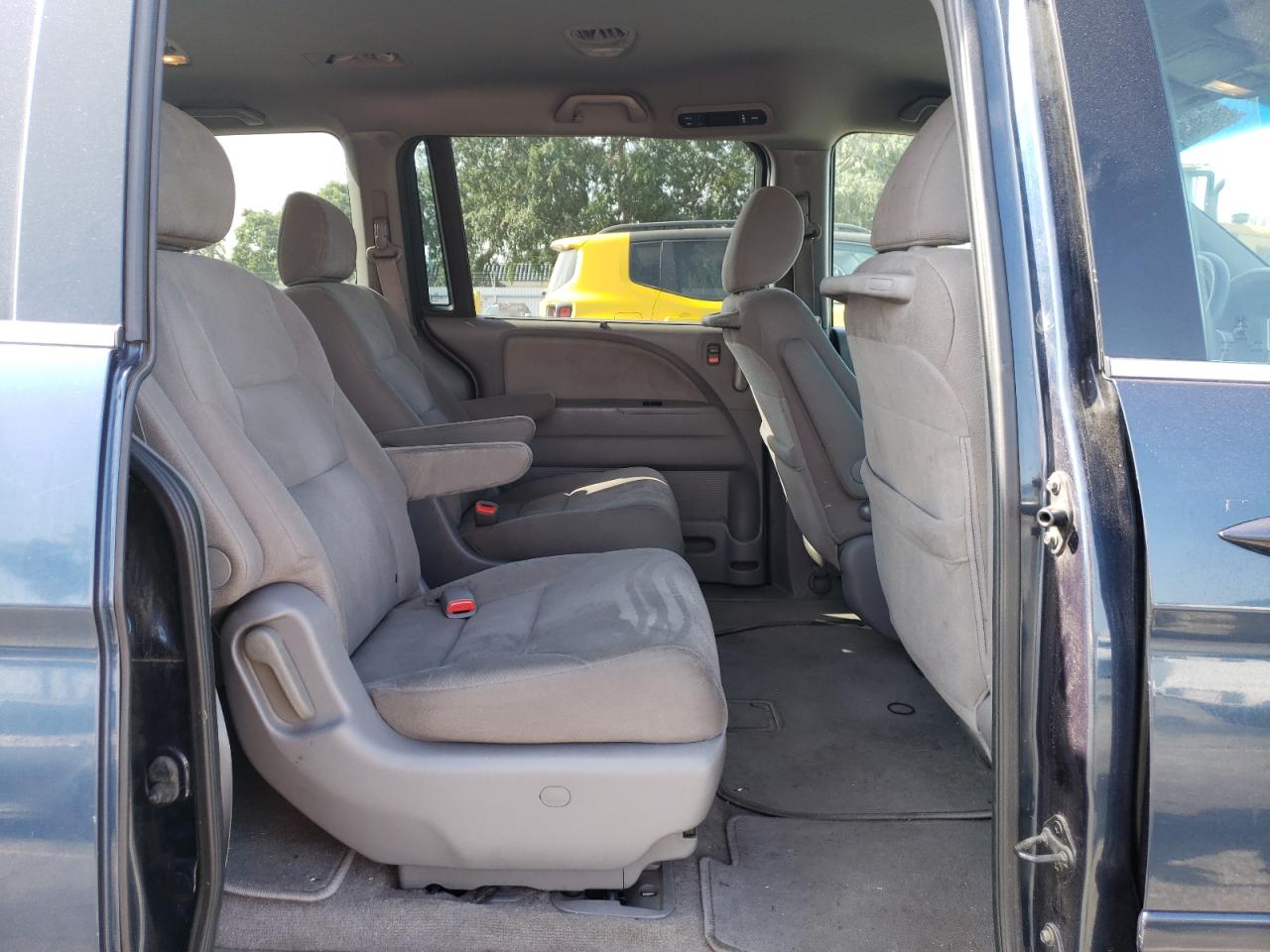 Photo 6 from auction – 2009 HONDA ODYSSEY EX with VIN 5FNRL38449B402366